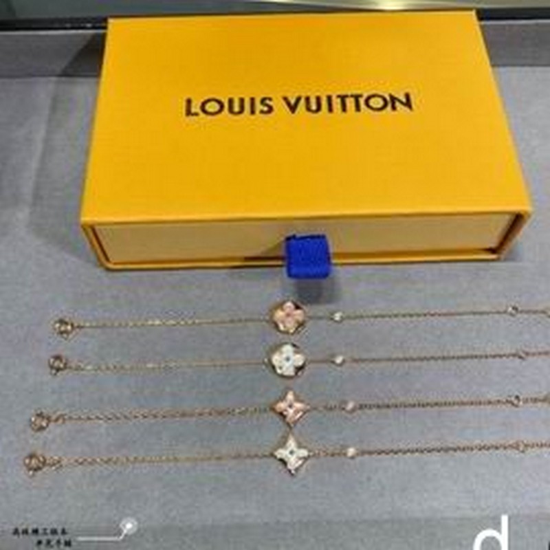 LV Bracelets 179